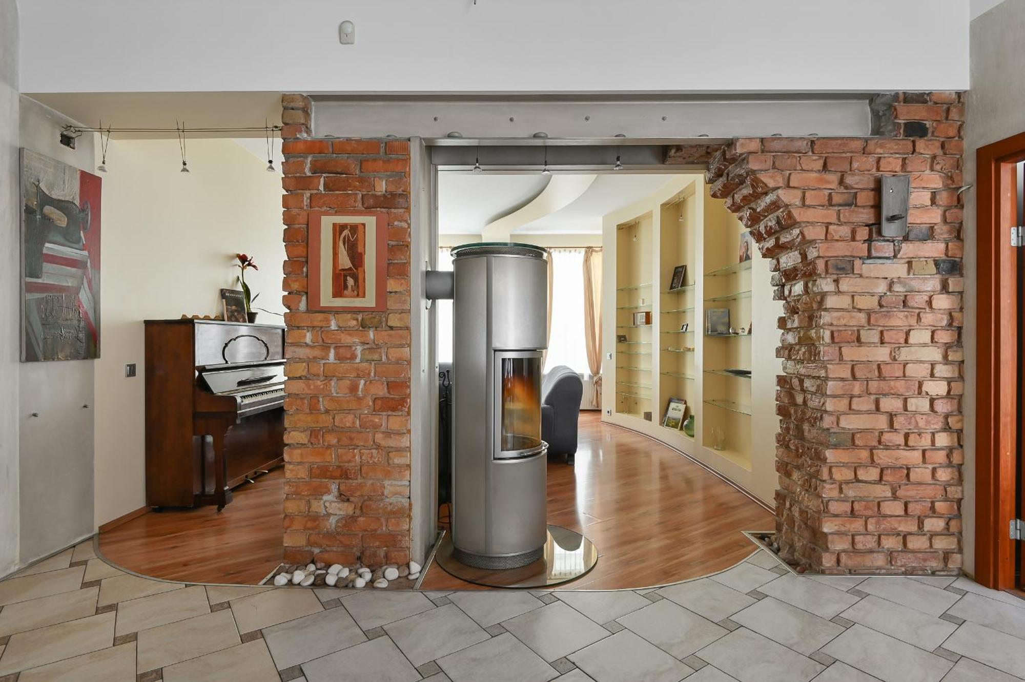 2-Bdrm Quiet Central Apartment Riga Luaran gambar